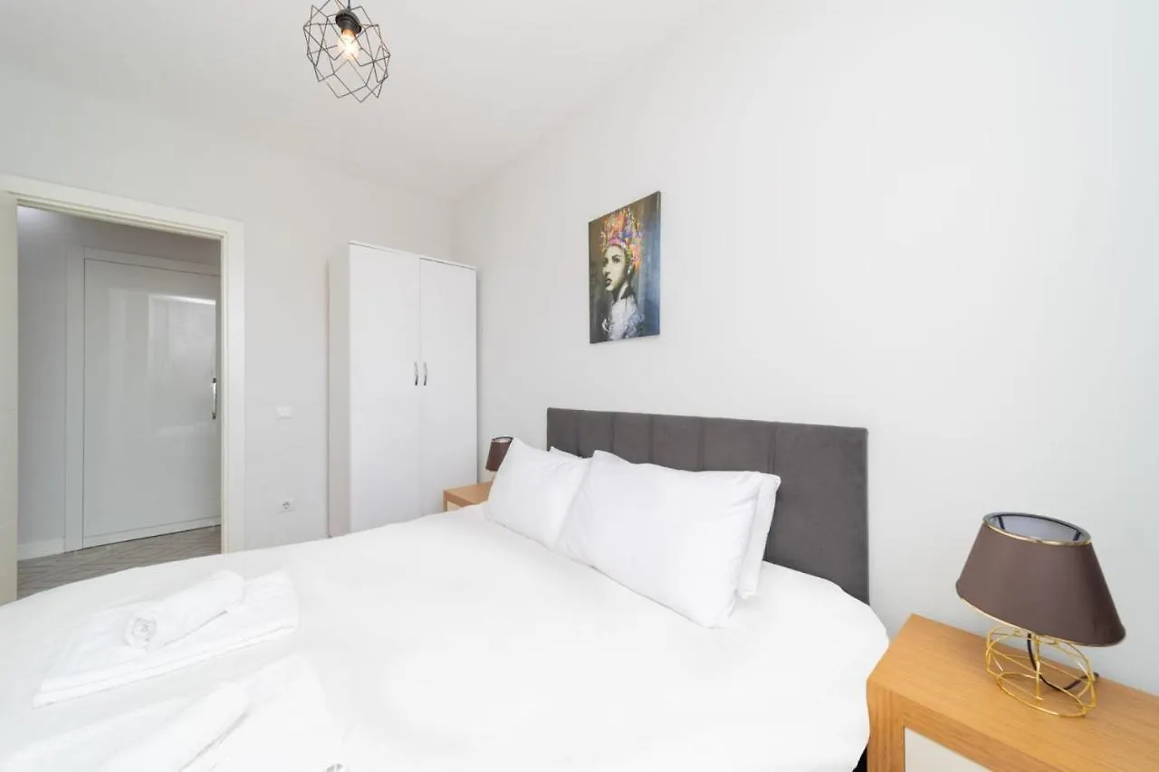Appartement Bright Flat W Balcony 15 Min To Konyaalti Beach Antalya