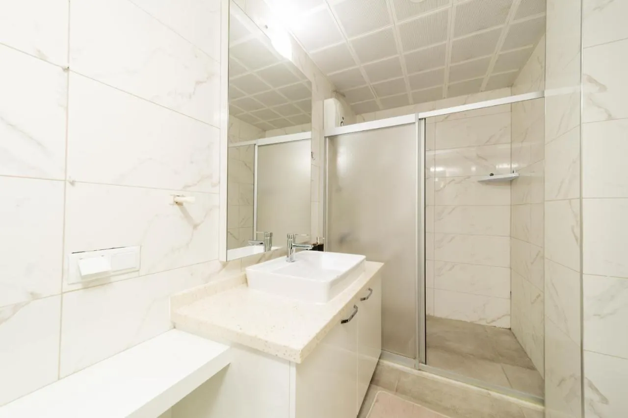 Bright Flat W Balcony 15 Min To Konyaalti Beach Antalya 0*,  Turquie